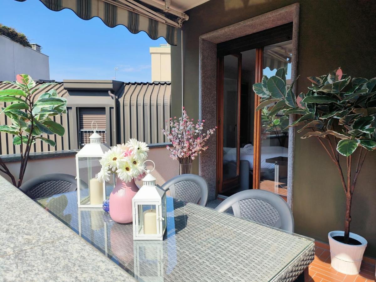 Exclusive And Unobtainable Big Terrace In Milano Downtown With Ac, Wifi, Subway M1 And M2 In Shopping Area Milão Exterior foto